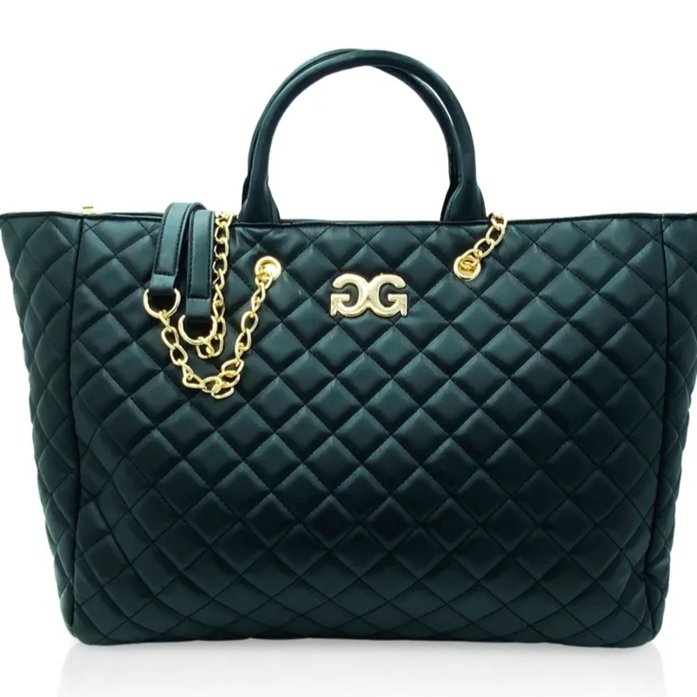 Elegant Quilted Tote Bag with Gold Chain